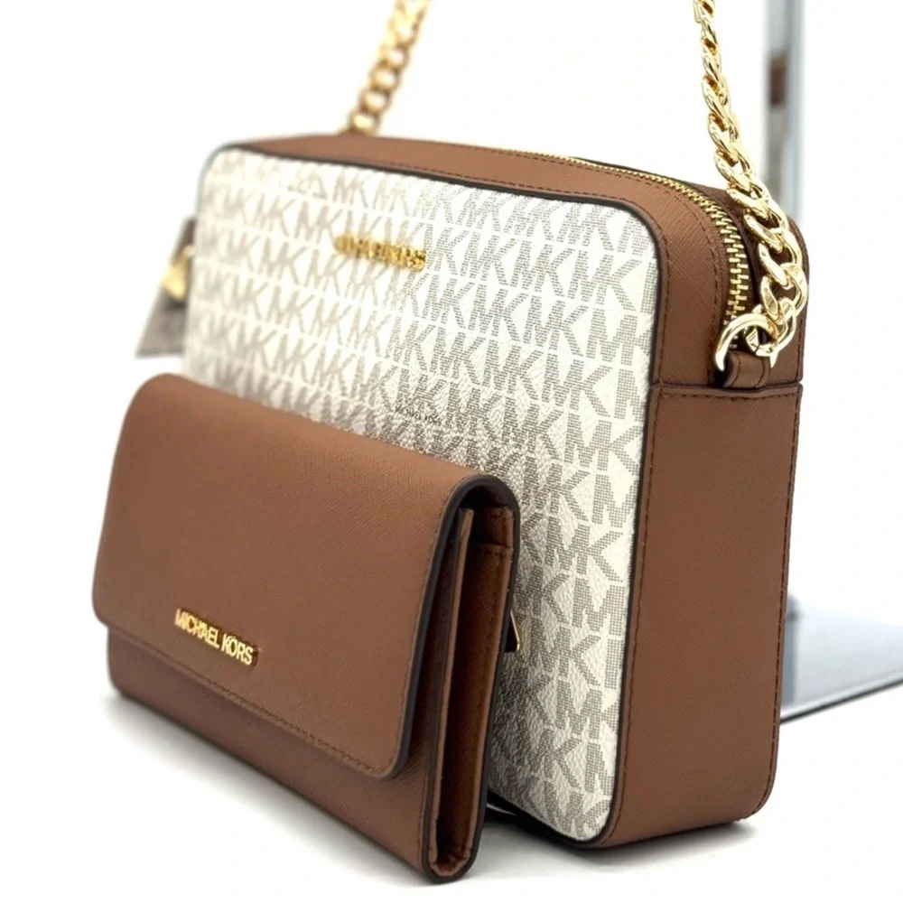 Michael Kors Large EW Crossbody Bag & Large Trifold Wallet Vanilla/Brown Set - Picture 4 of 11